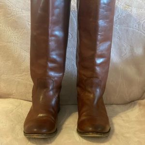 Woman’s Frye boots